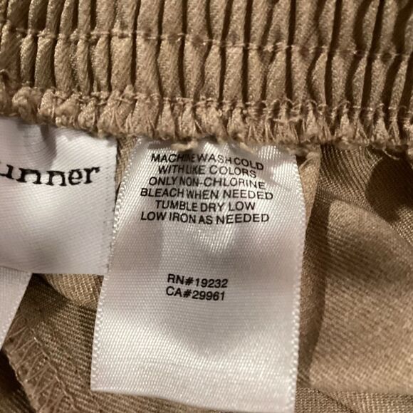 NWOT. Alfred Dunner Women’s Size 20 Tan Polyester Dress Slacks - Picture 9 of 10